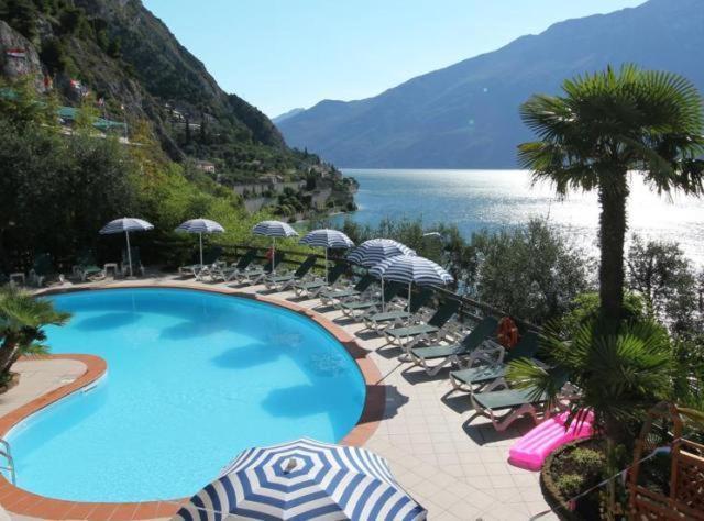 Hotel Augusta Garni Limone sul Garda Buitenkant foto