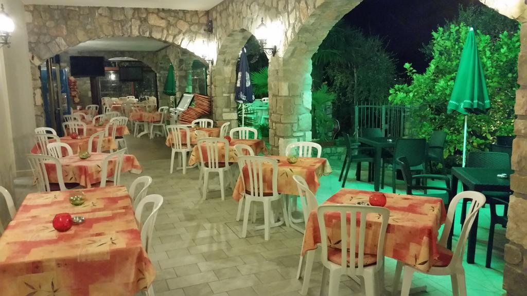 Hotel Augusta Garni Limone sul Garda Buitenkant foto