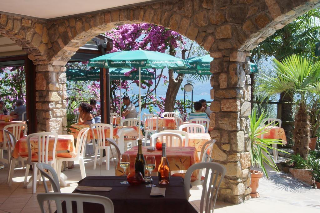 Hotel Augusta Garni Limone sul Garda Buitenkant foto