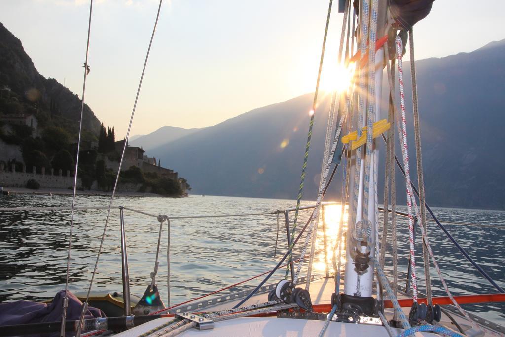 Hotel Augusta Garni Limone sul Garda Buitenkant foto