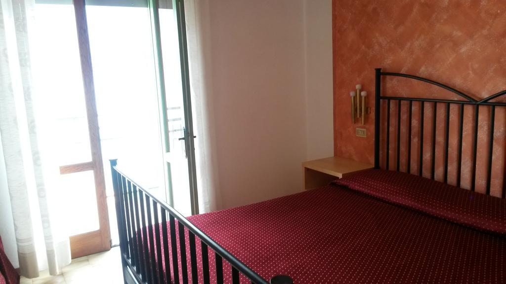 Hotel Augusta Garni Limone sul Garda Kamer foto