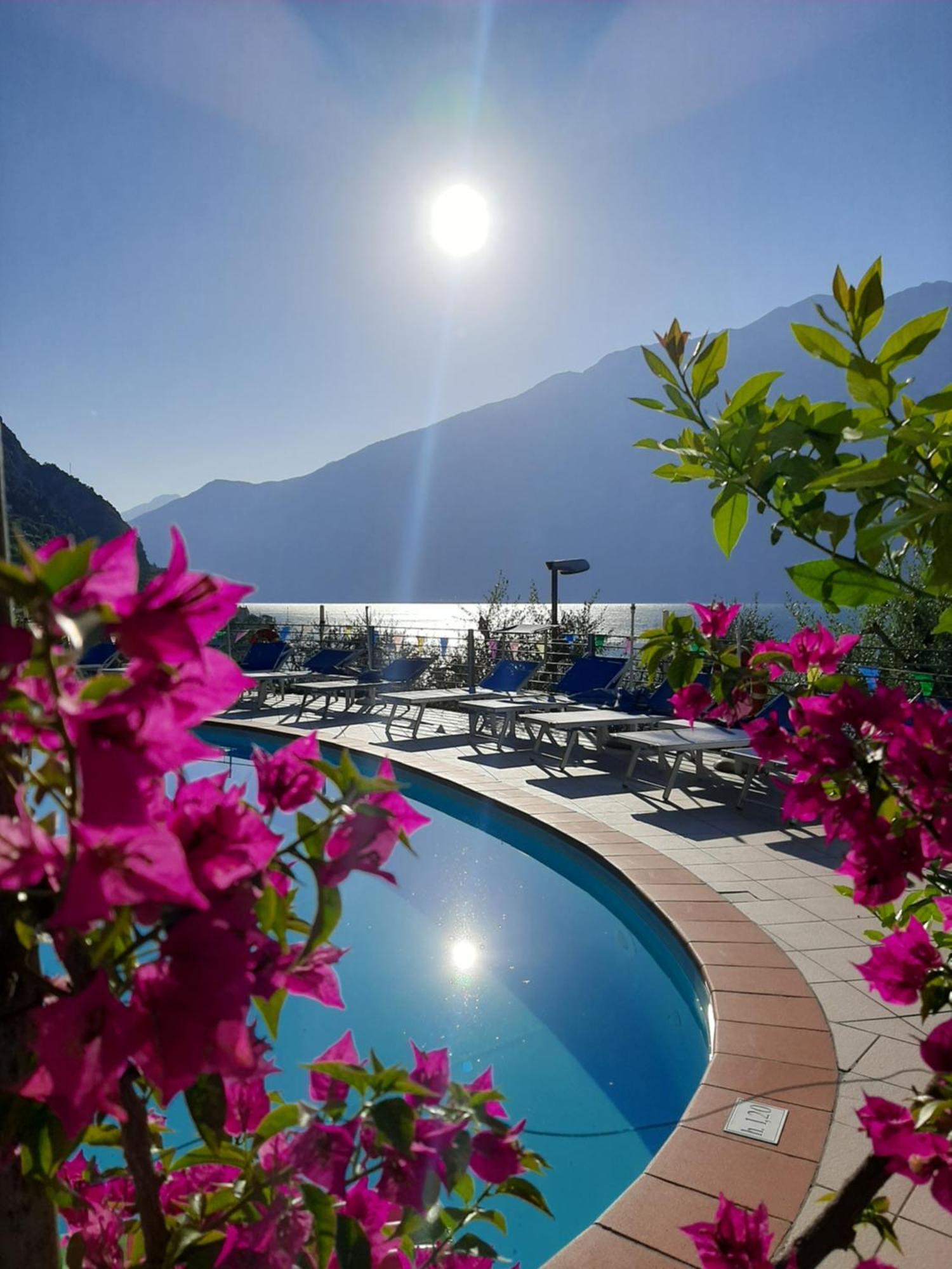 Hotel Augusta Garni Limone sul Garda Buitenkant foto