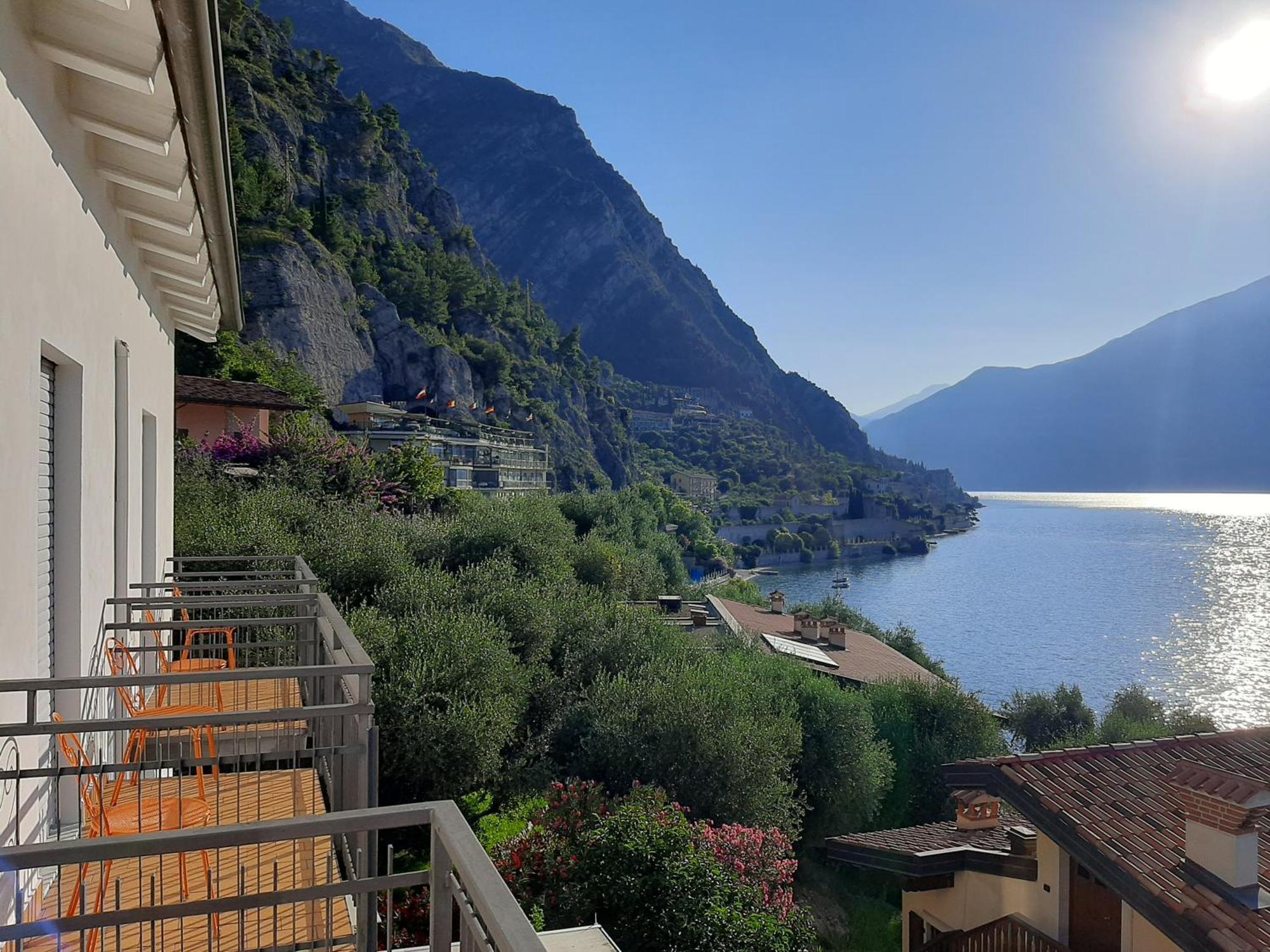 Hotel Augusta Garni Limone sul Garda Buitenkant foto