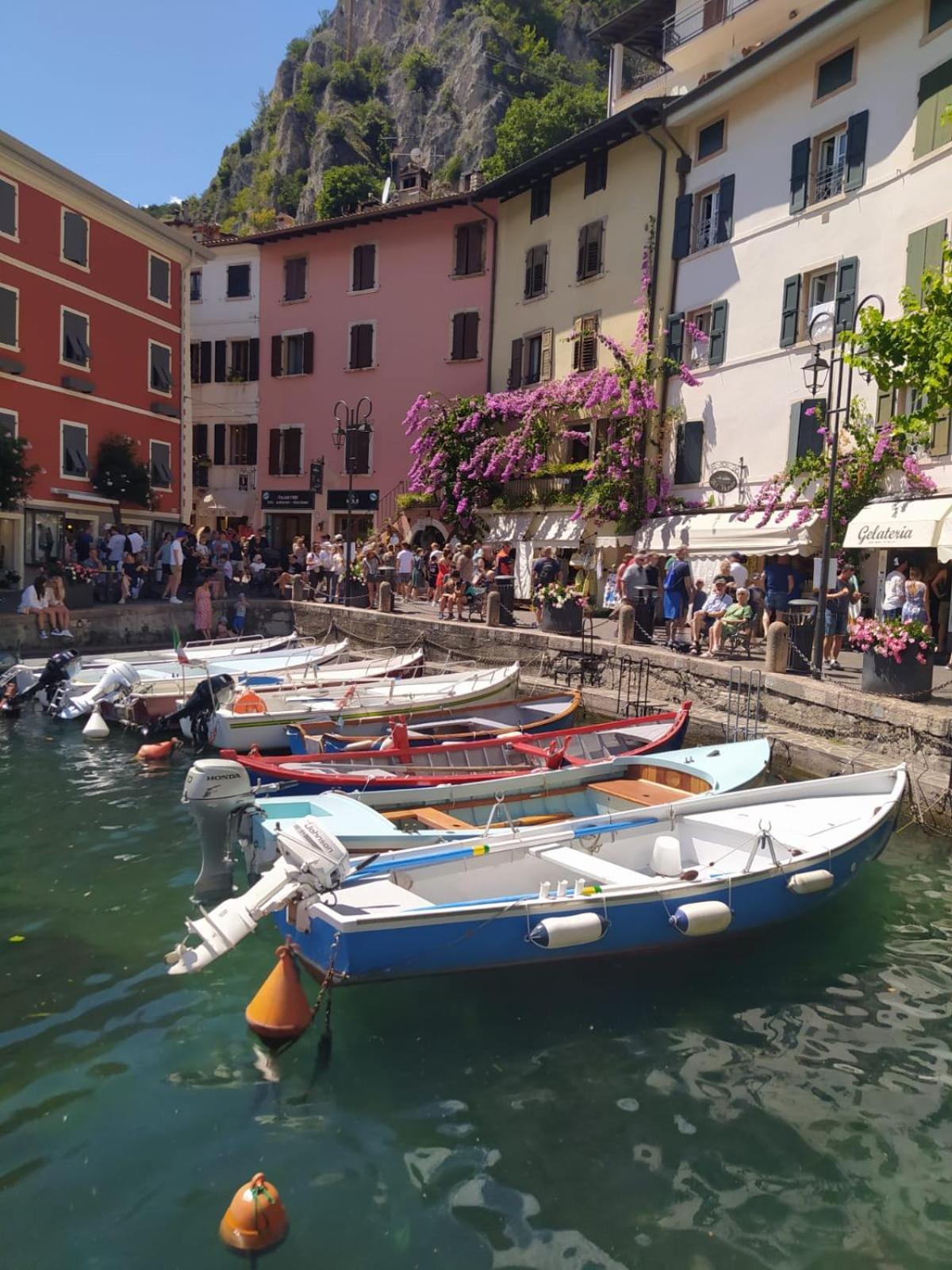 Hotel Augusta Garni Limone sul Garda Buitenkant foto