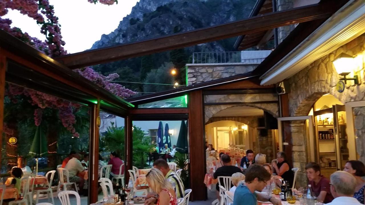 Hotel Augusta Garni Limone sul Garda Buitenkant foto